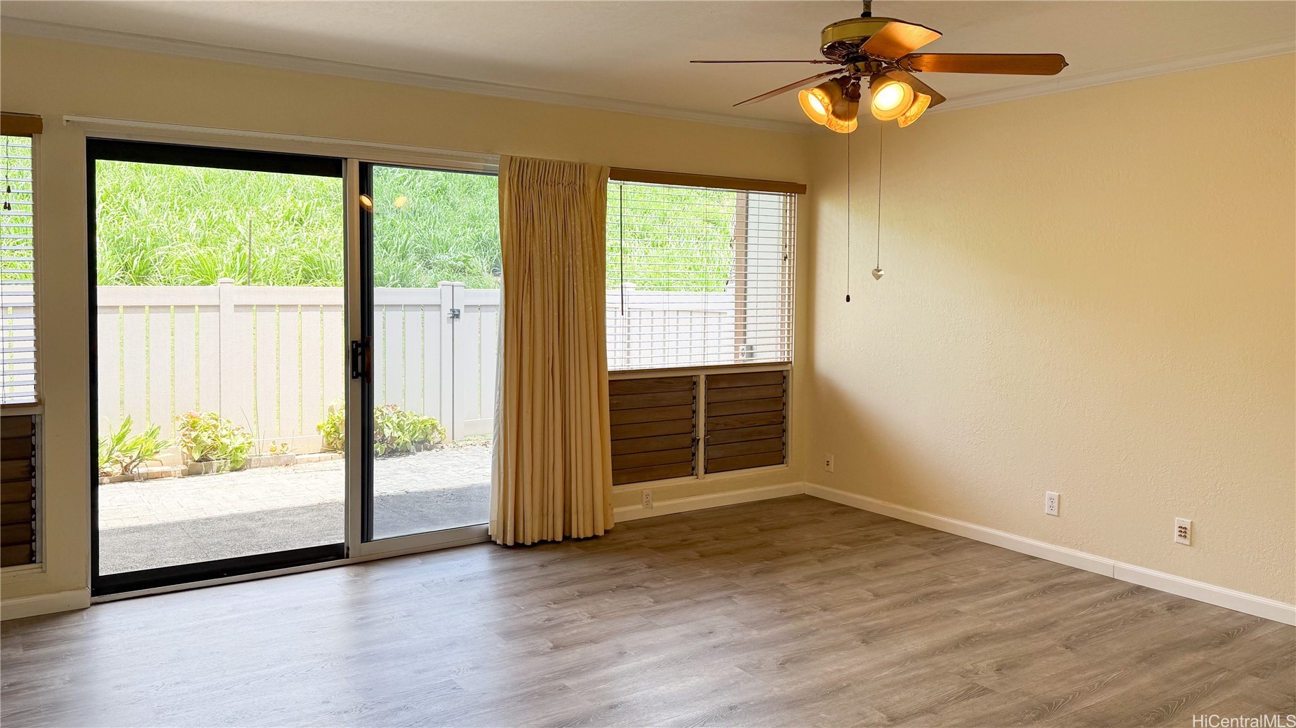 98-1091 Komo Mai Drive A Property Photo 1