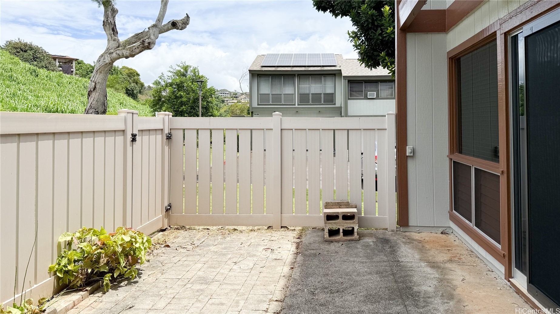 98-1091 Komo Mai Drive A Property Photo 1