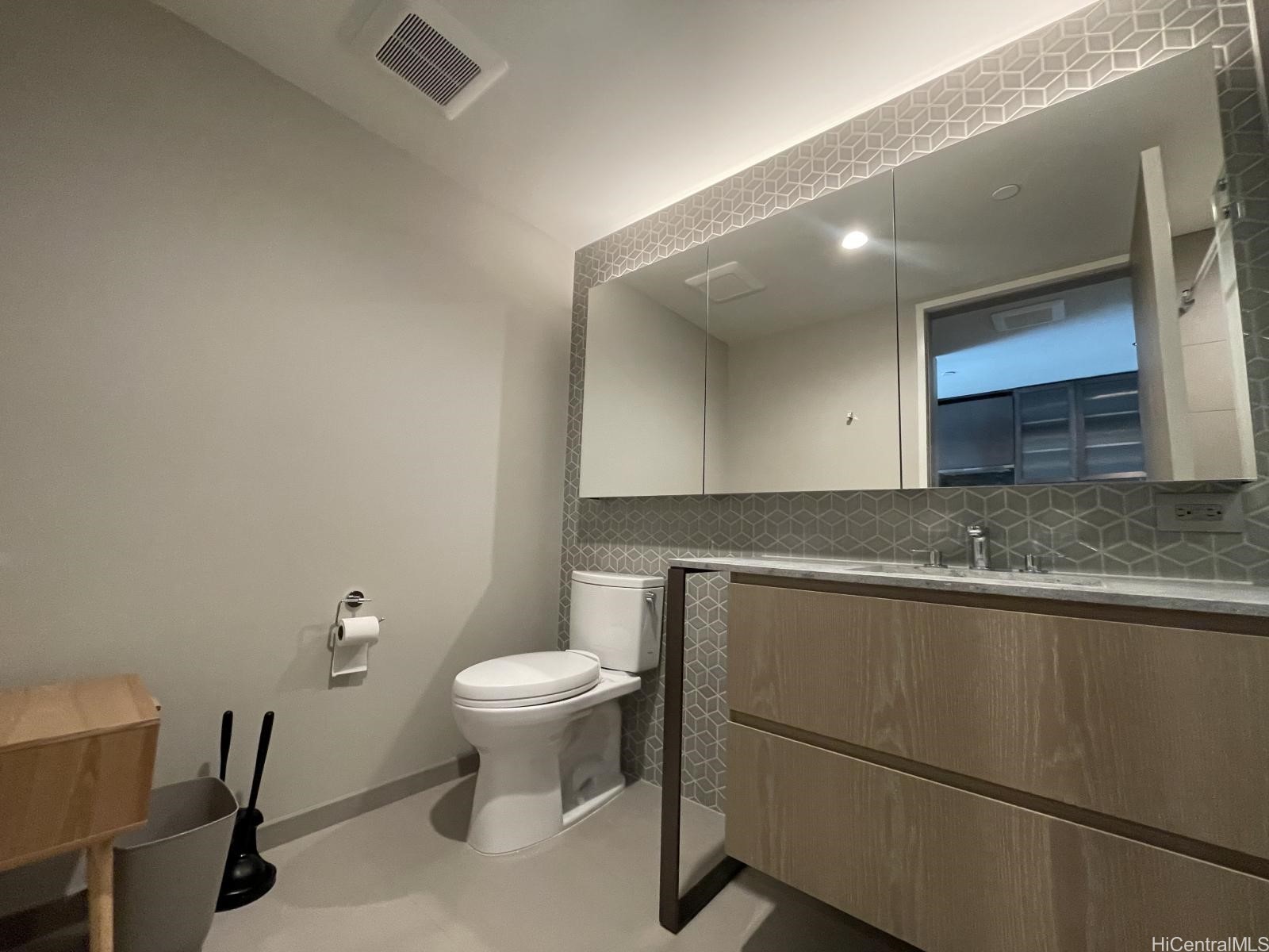 1000 Auahi Street 2405 Property Photo 7