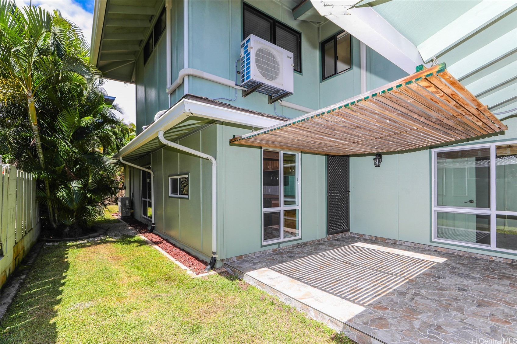 1485 Kiukee Place Property Photo 2