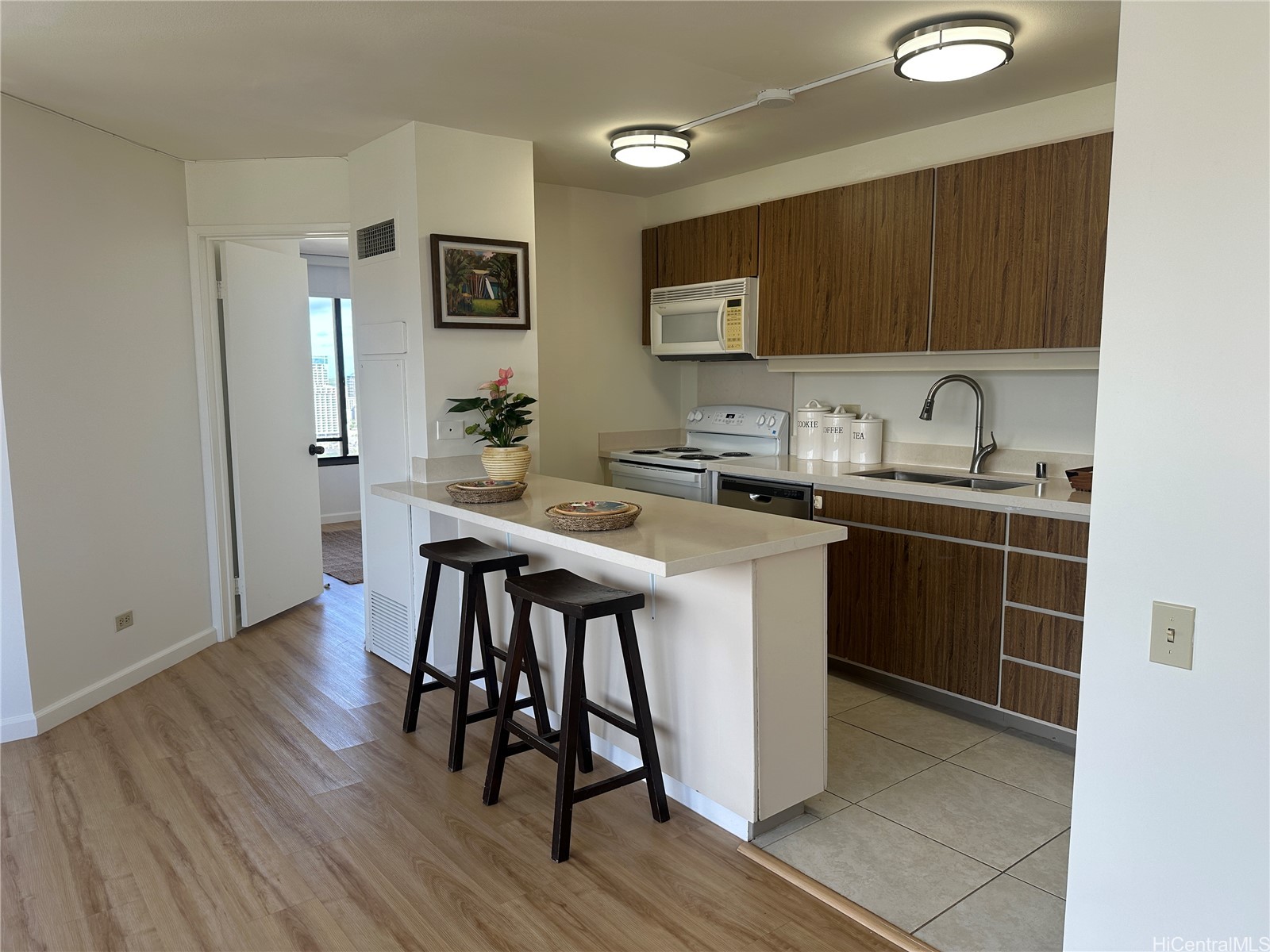 1778 Ala Moana Boulevard 3606 Property Photo 4