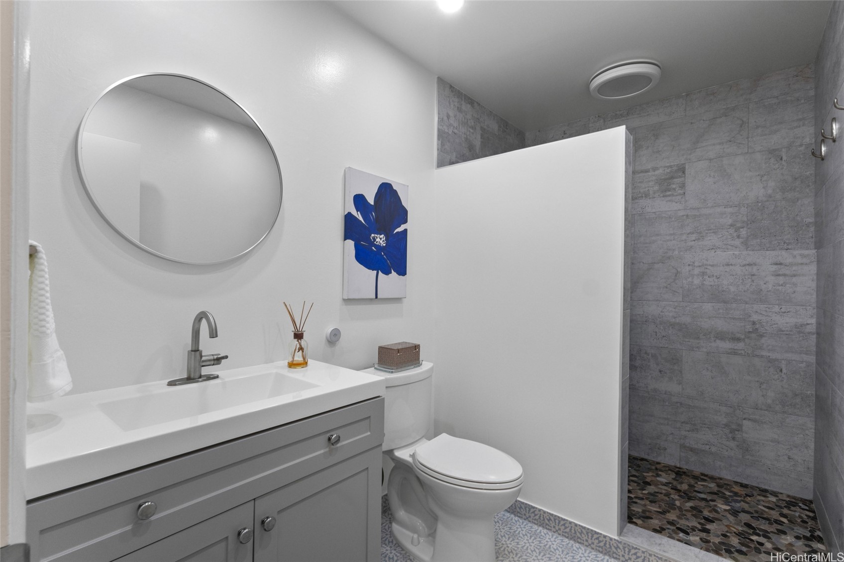 7247 Alakoko Street Property Photo 18