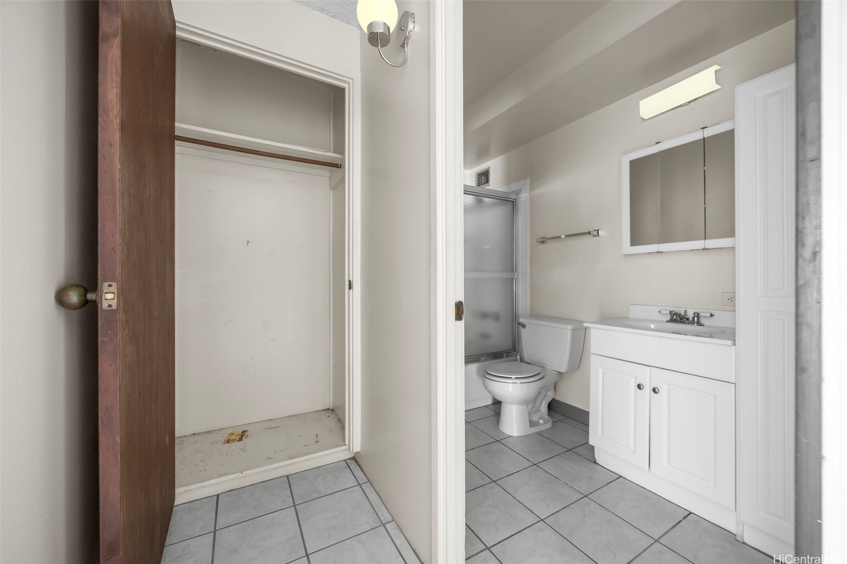 475 Atkinson Drive 1203 Property Photo 13
