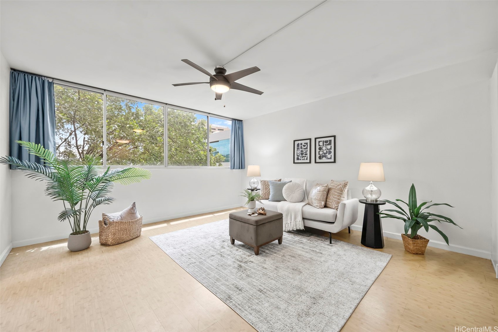 1617 Clark Street 302 Property Photo 6