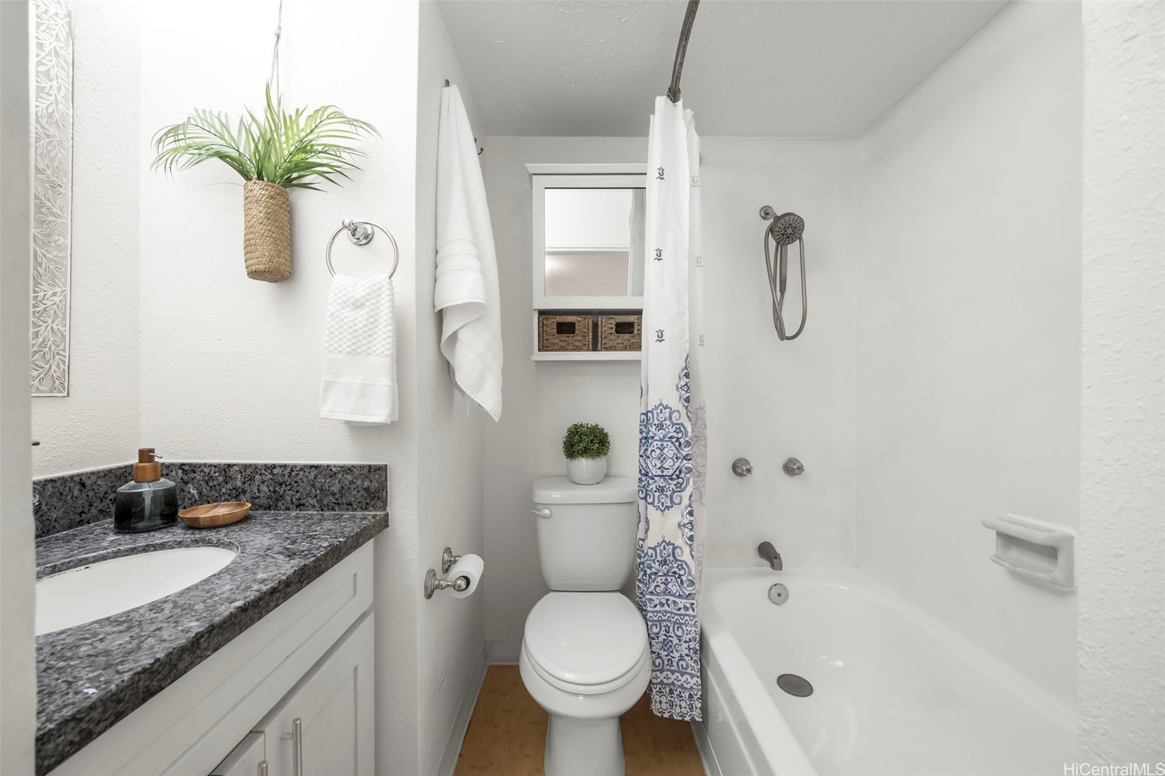 1617 Clark Street 302 Property Photo 13