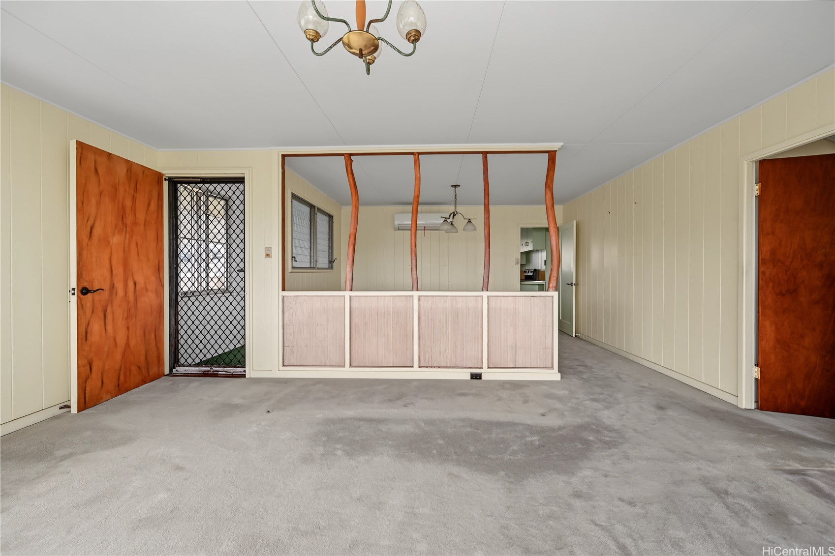 2911 Eugene Place Property Photo 7