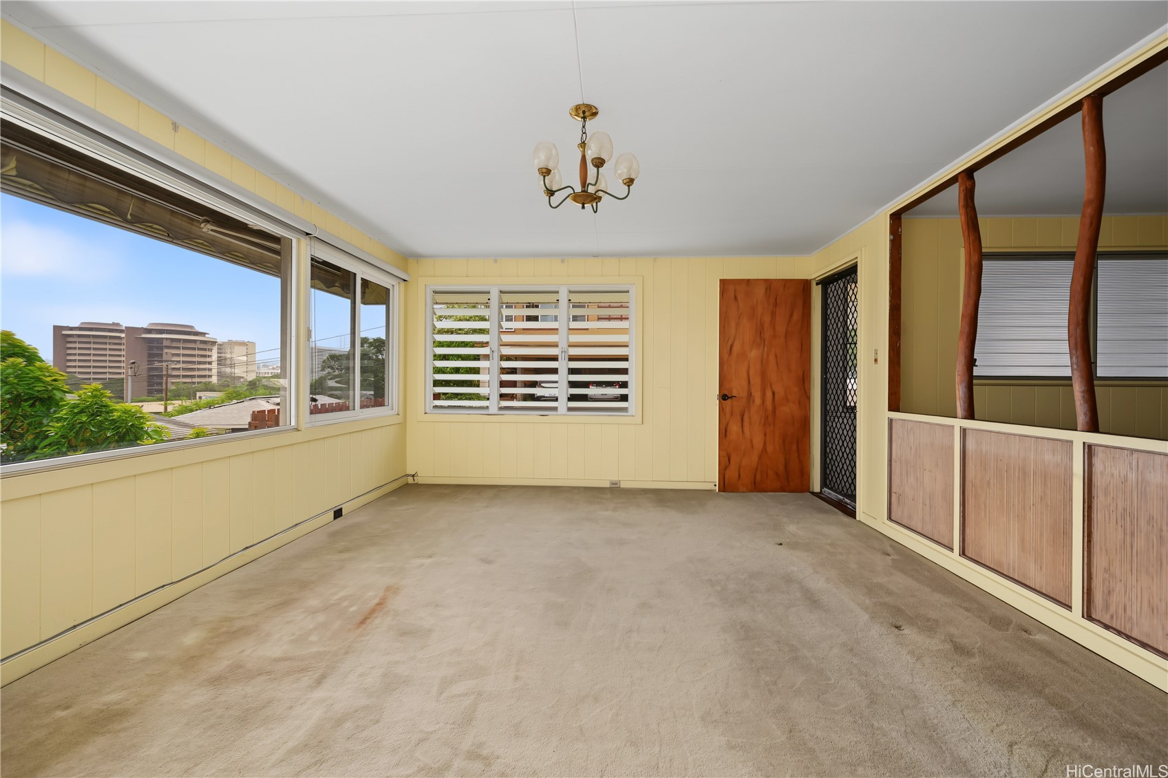 2911 Eugene Place Property Photo 9