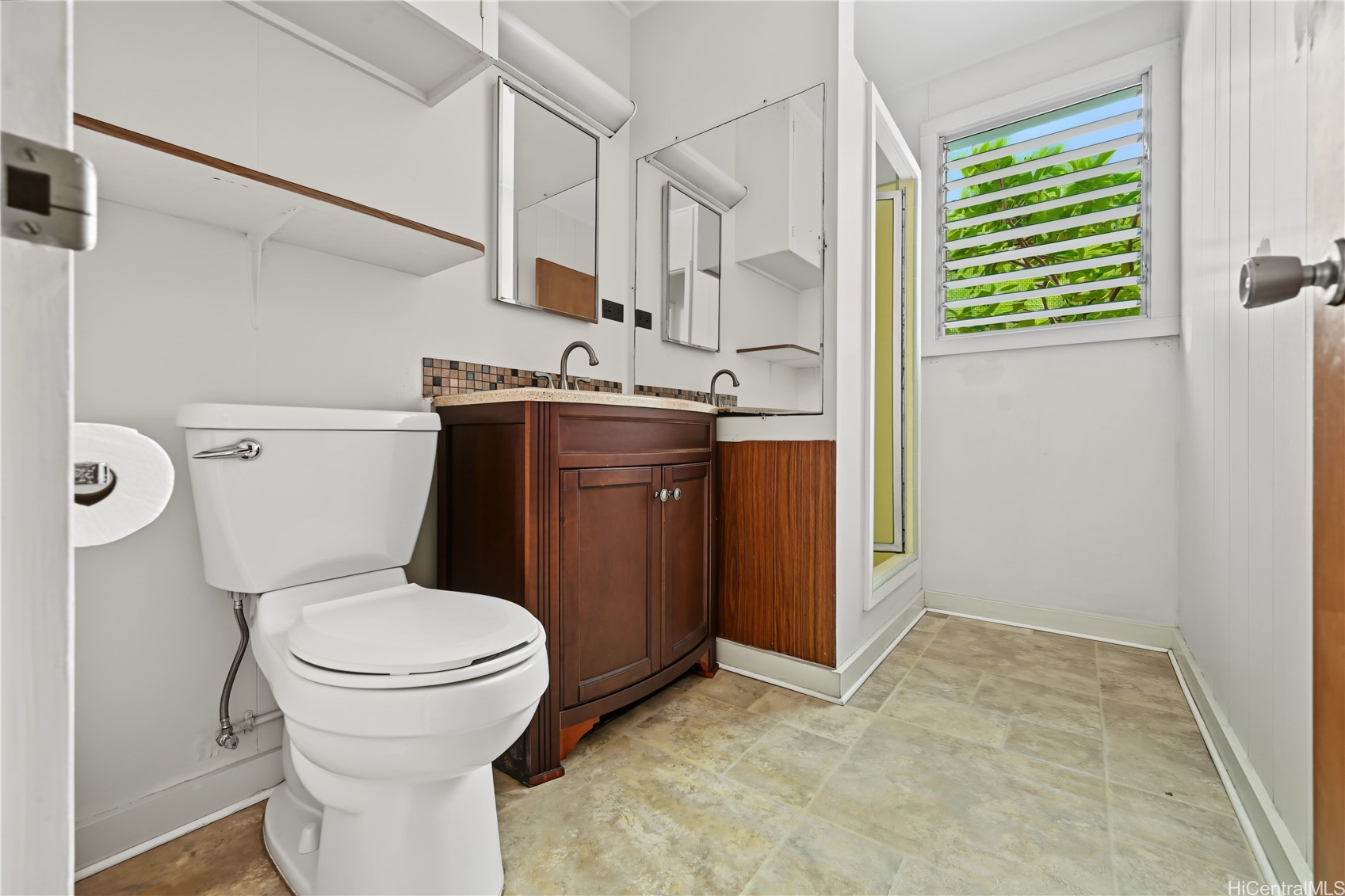 2911 Eugene Place Property Photo 18