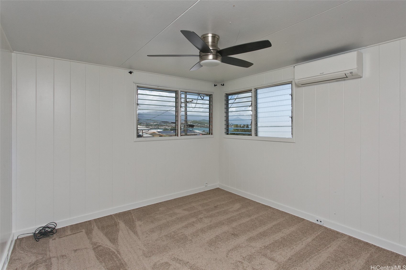 44-127 Mikiola Drive Property Photo 11
