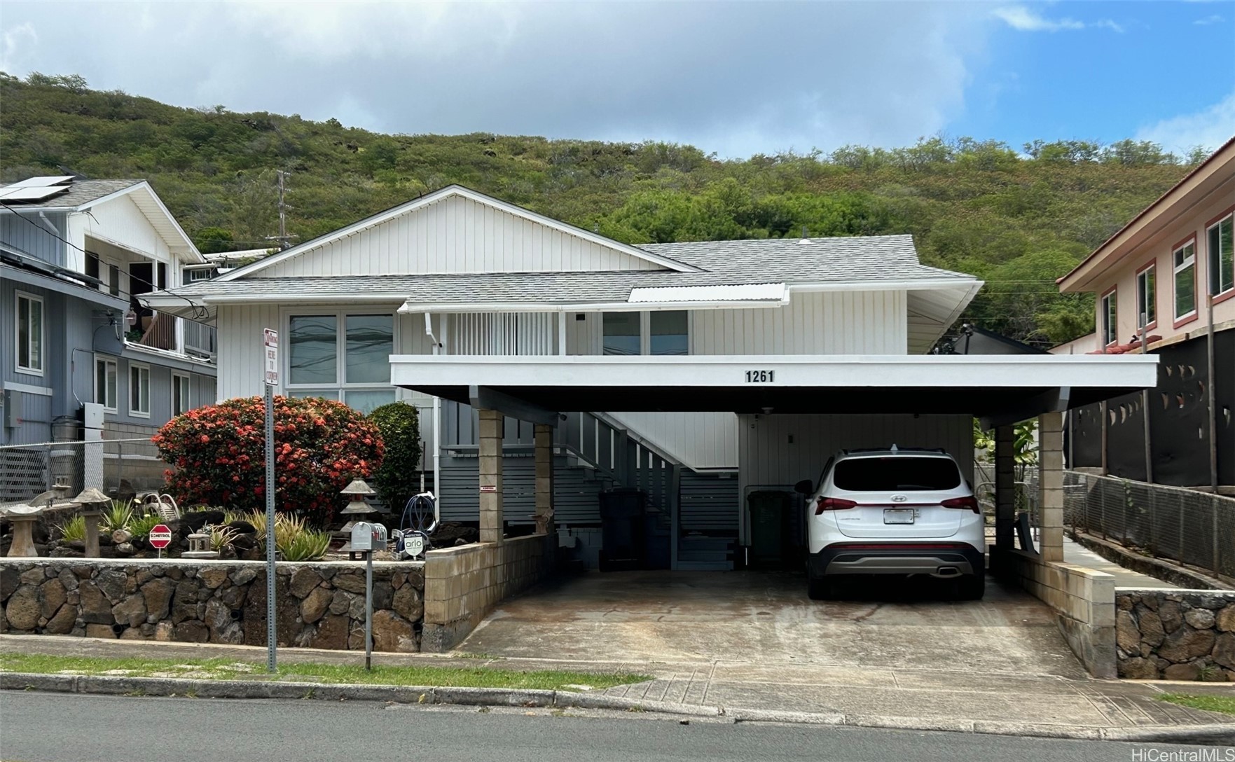 1261 Ainakoa Avenue Property Photo 1