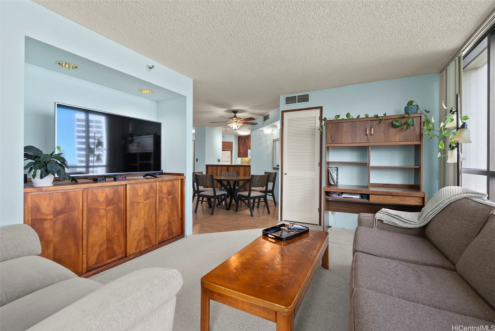 1525 Wilder Avenue 801 Property Photo 3