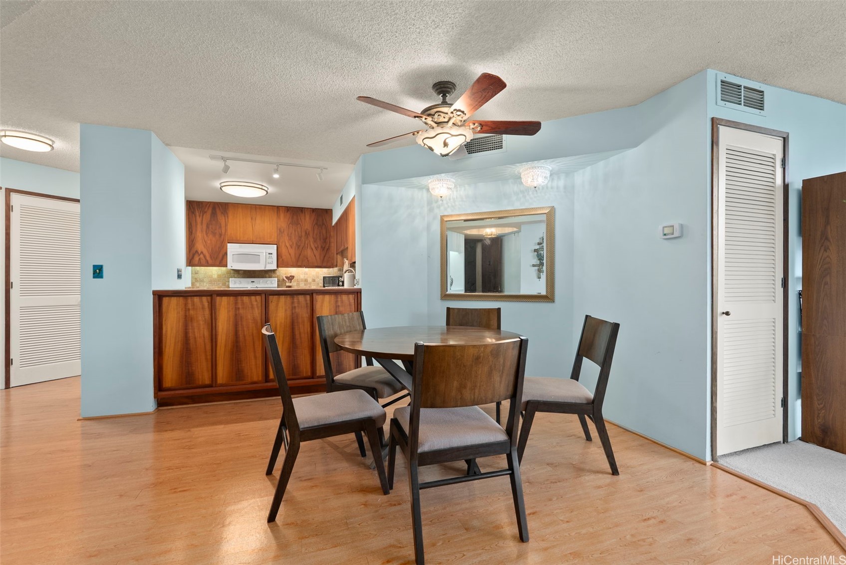 1525 Wilder Avenue 801 Property Photo 6