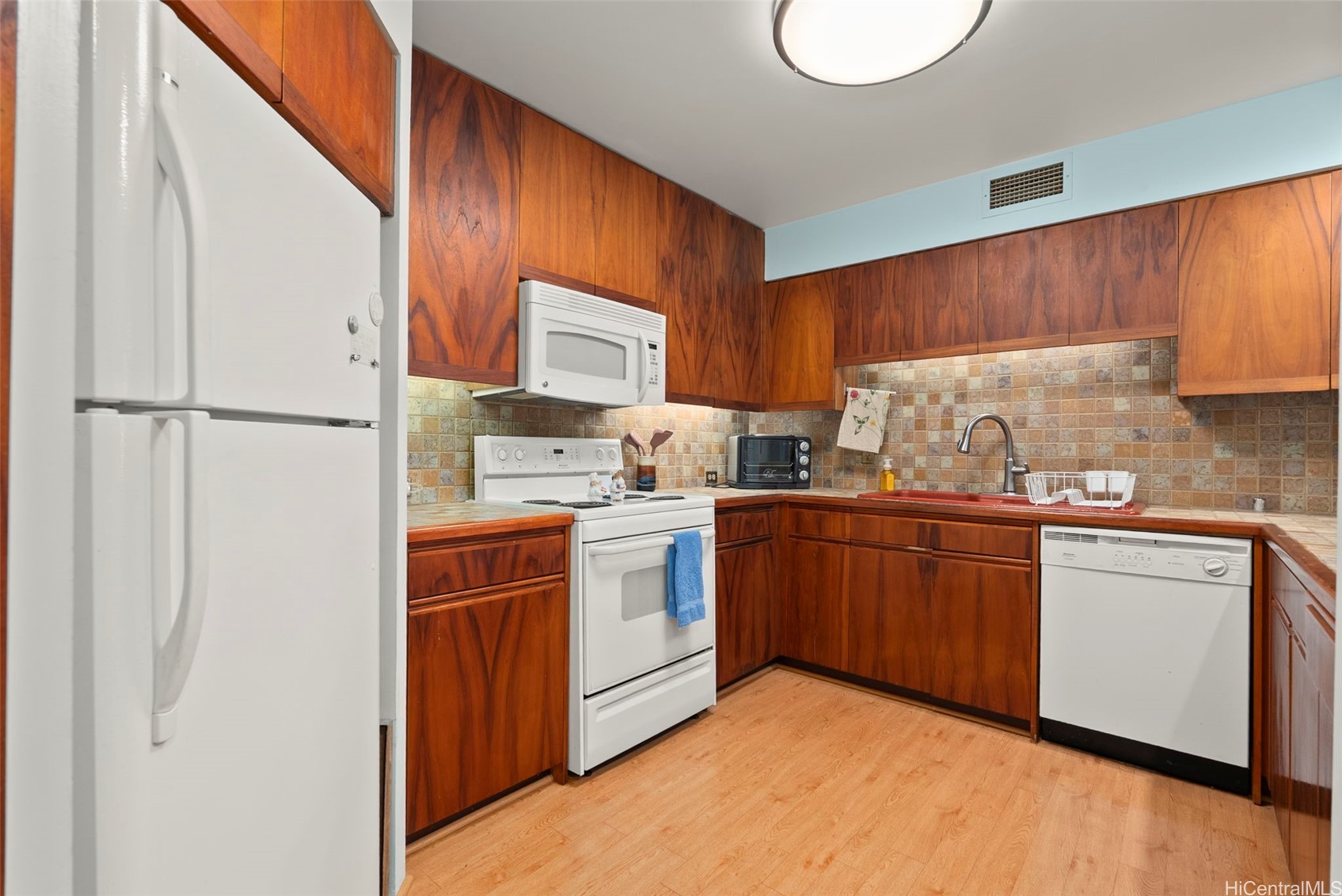 1525 Wilder Avenue 801 Property Photo 9