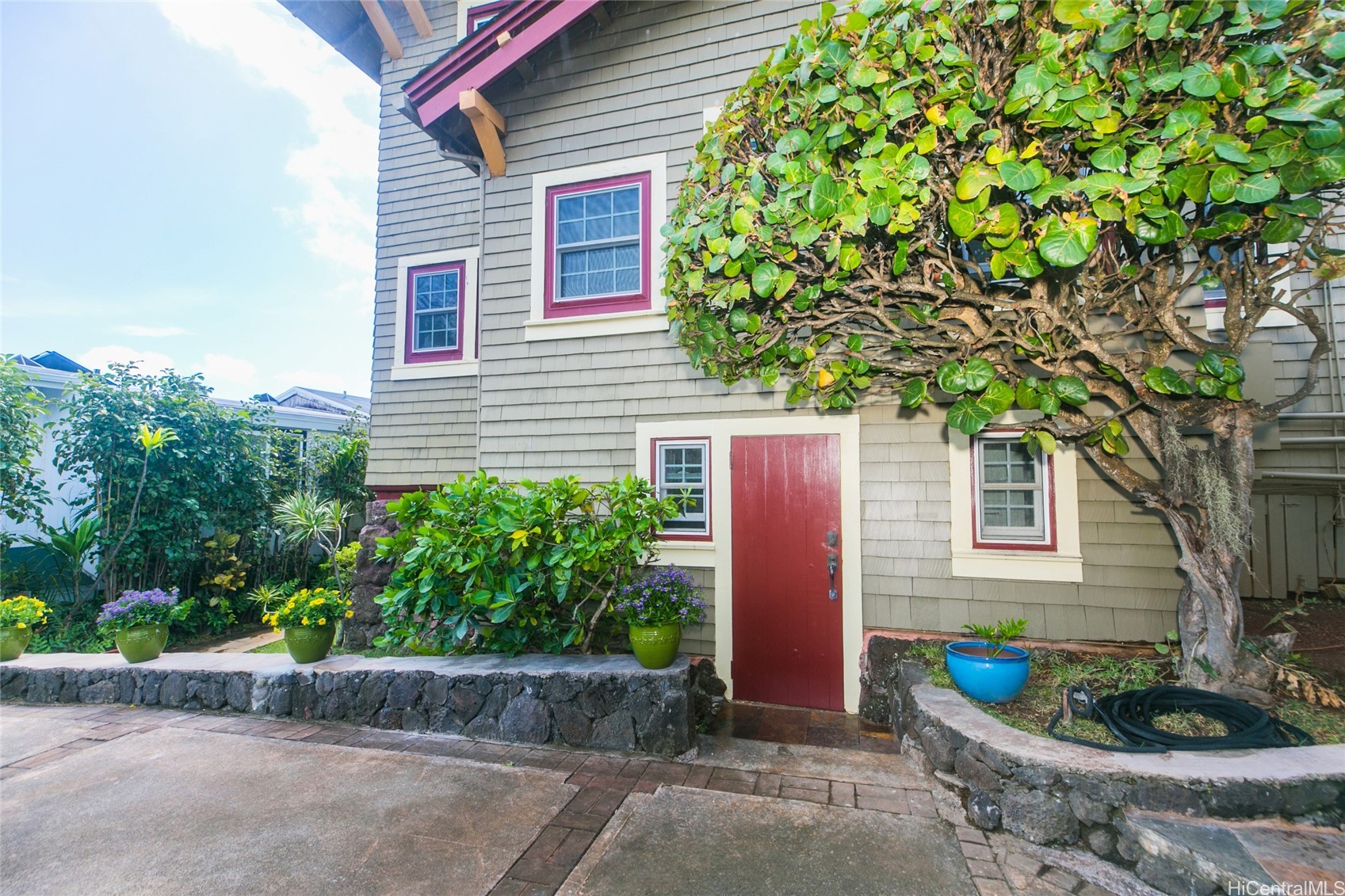 2135 Haena Drive Property Photo 1
