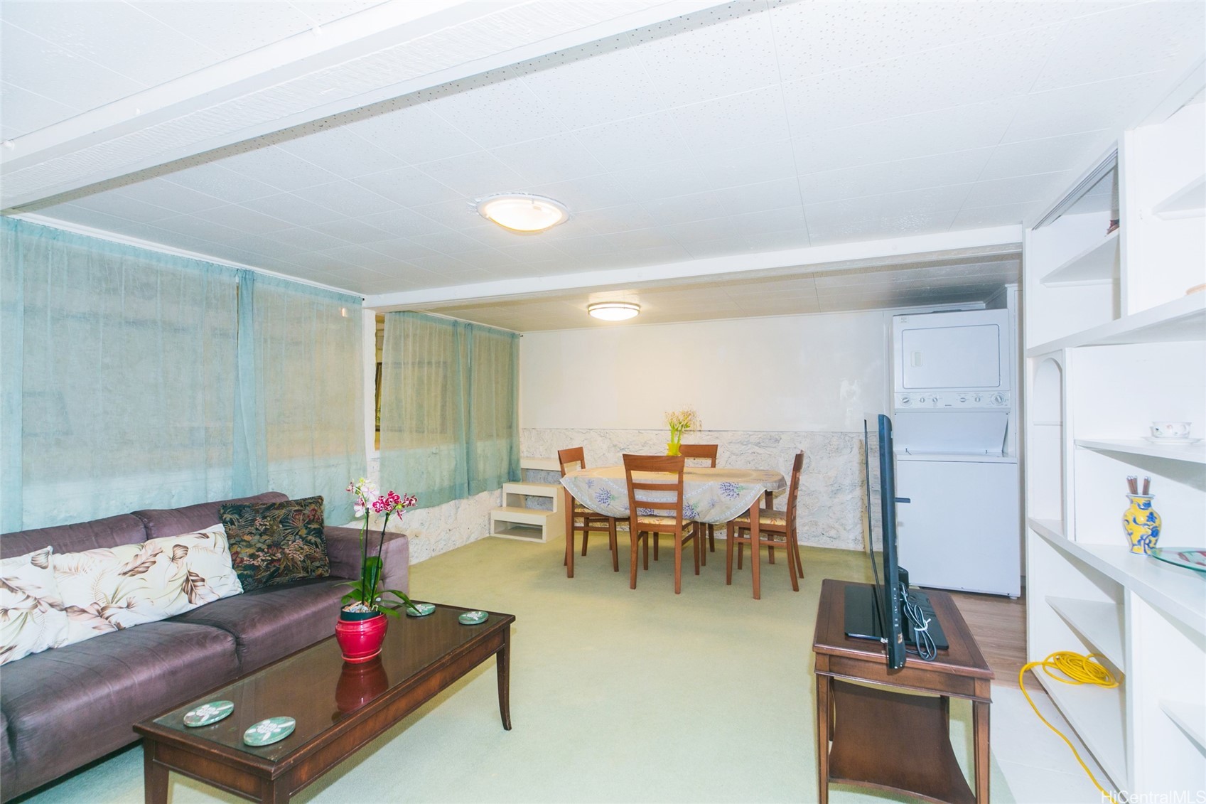 2135 Haena Drive Property Photo 3
