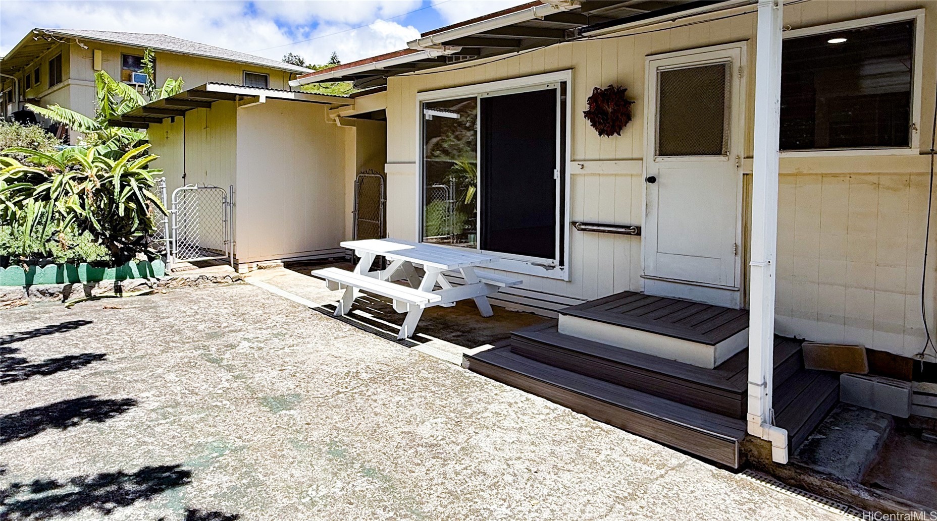 1654 Haku Street Property Photo 5