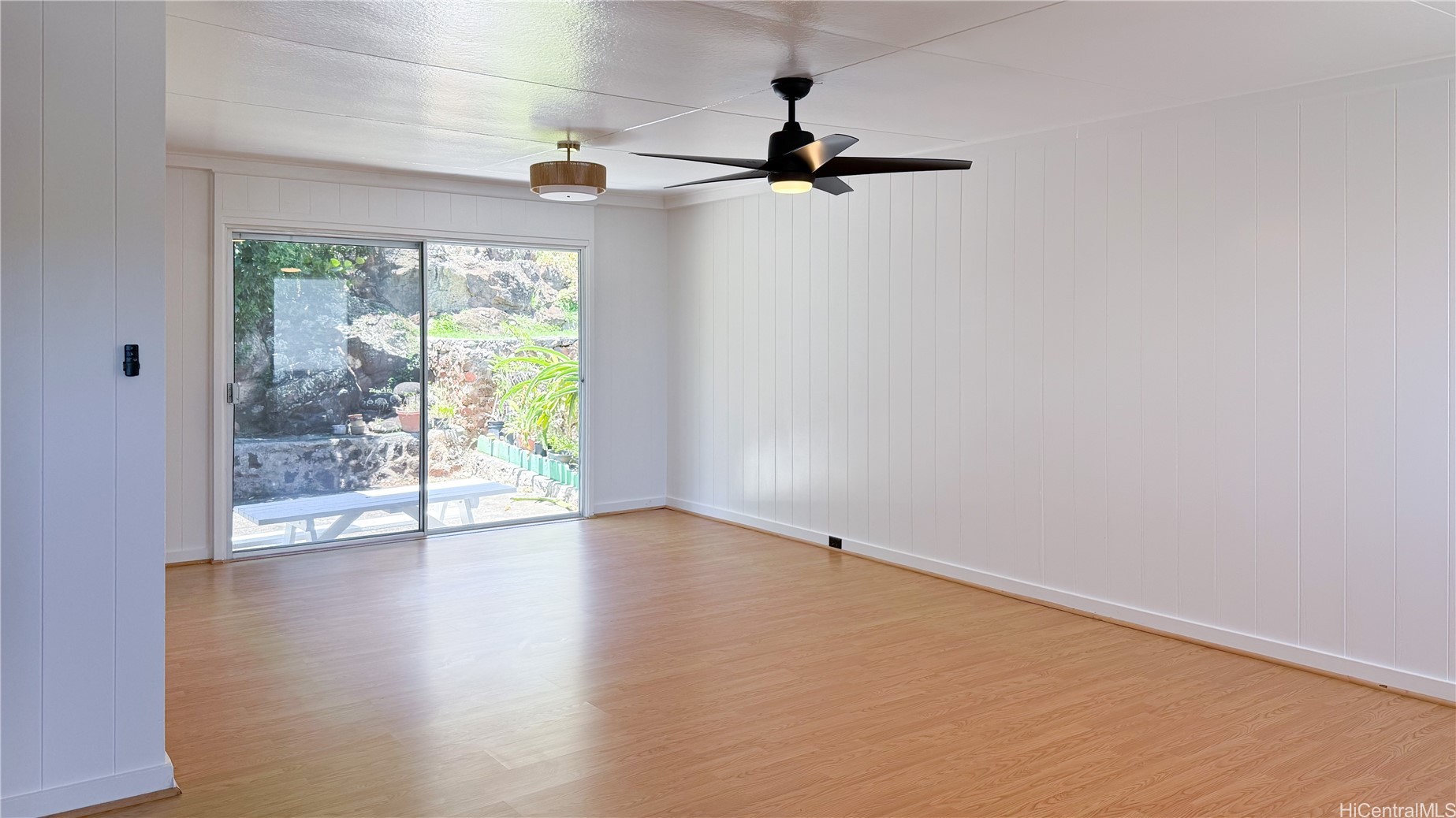1654 Haku Street Property Photo 12