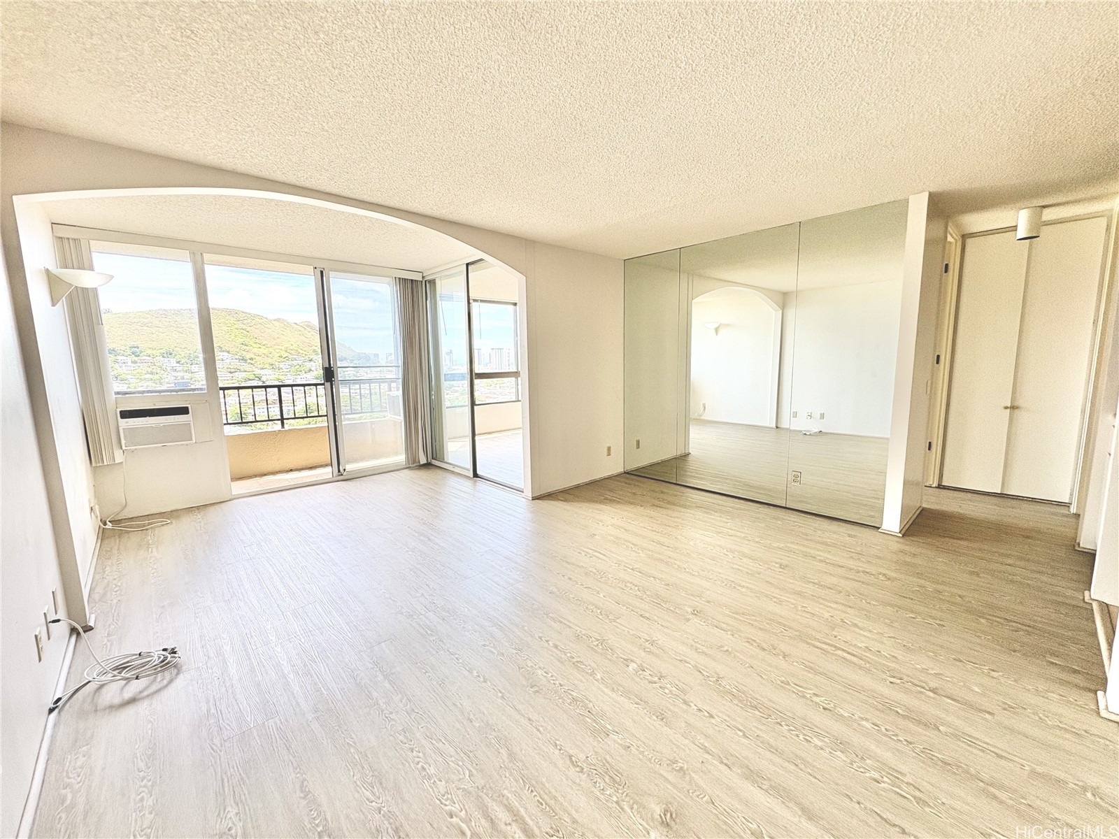 55 S Judd Street 1603 Property Photo 3