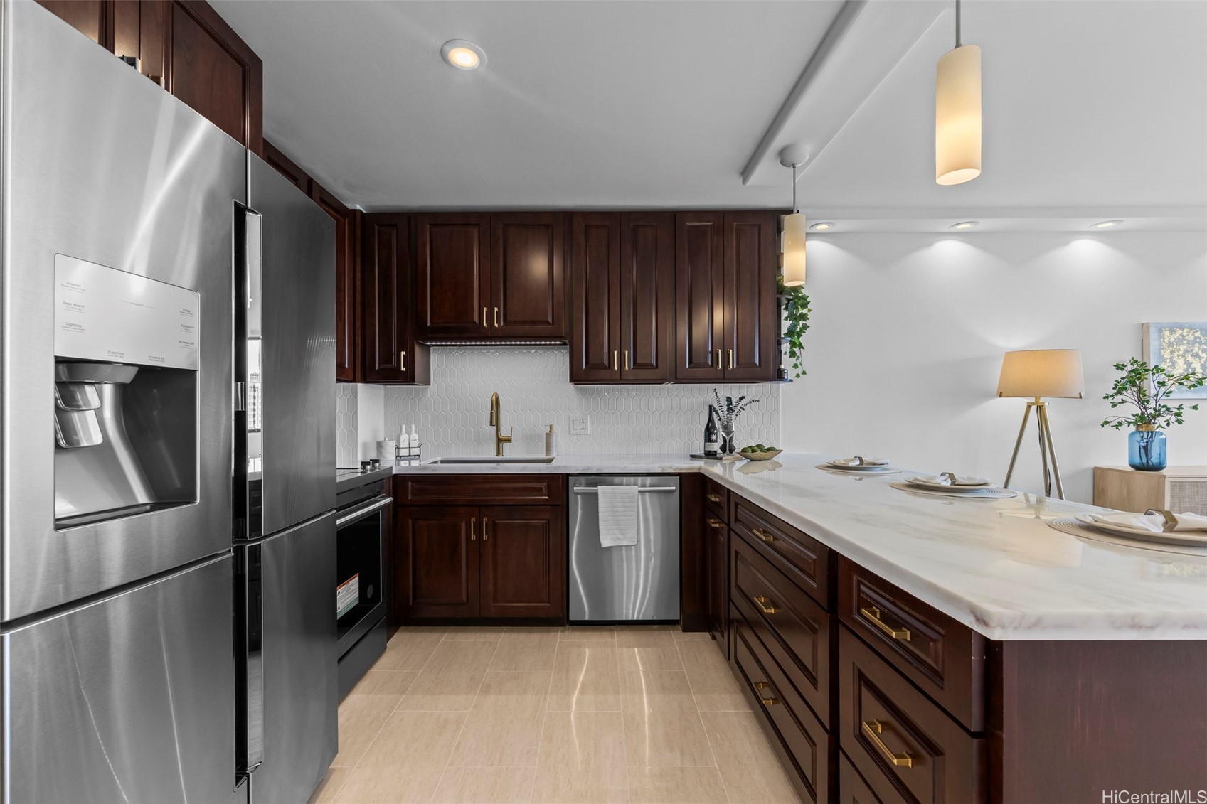55 S Kukui Street D2613 Property Photo 4