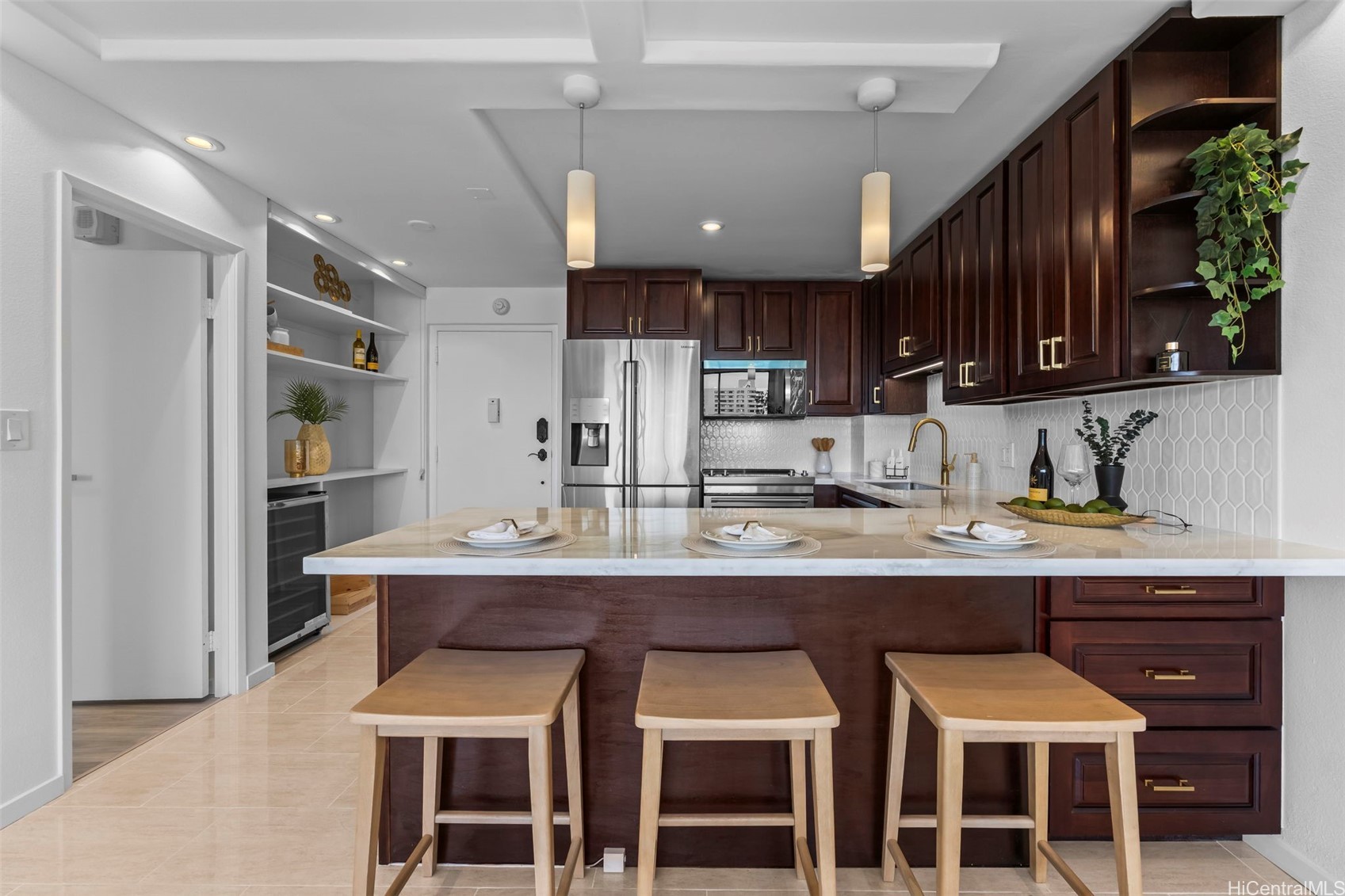 55 S Kukui Street D2613 Property Photo 6