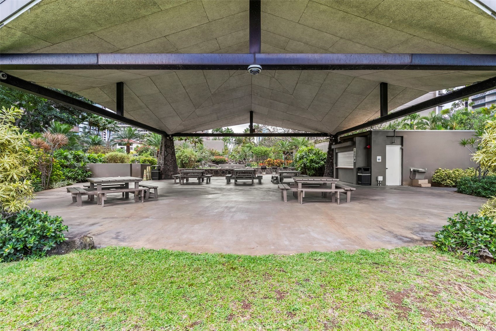 55 S Kukui Street D2613 Property Photo 18