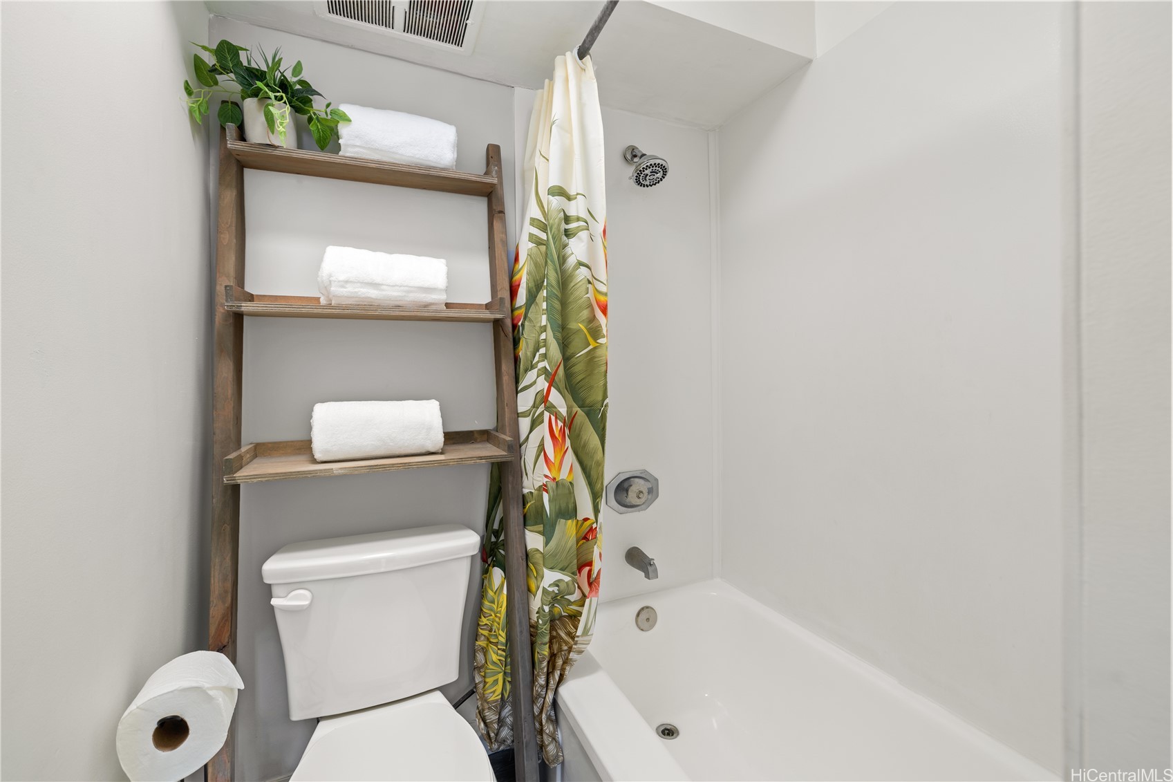 2421 Tusitala Street 701 Property Photo 16