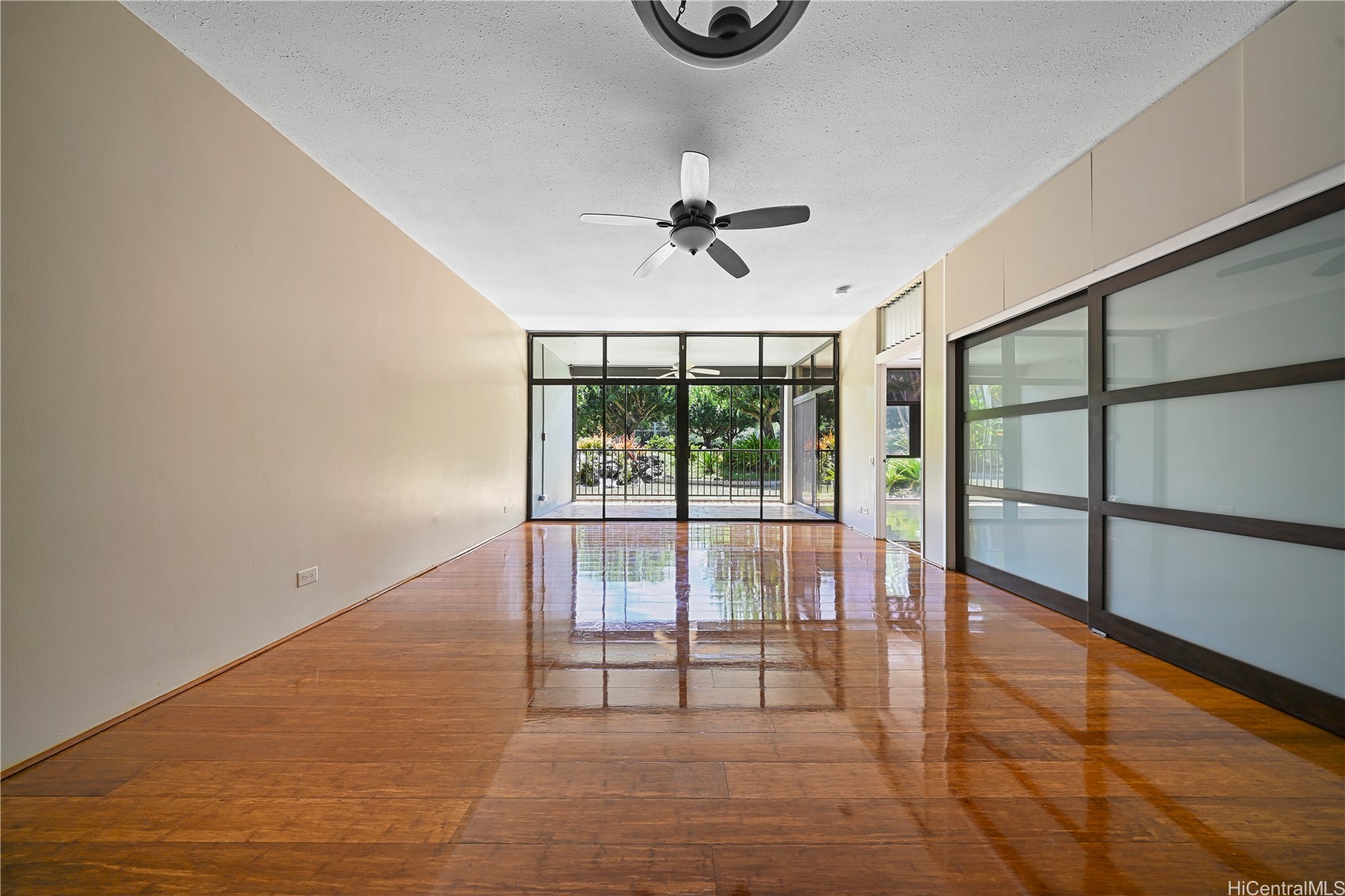 1030 Aoloa Place 5105b Property Photo 4