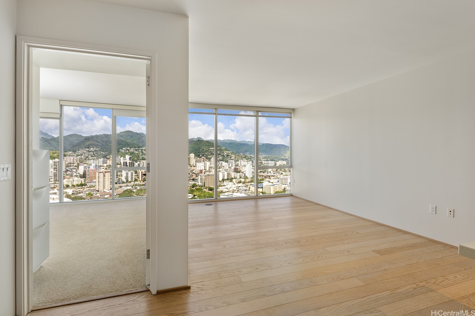 888 Kapiolani Boulevard 4312 Property Photo 2