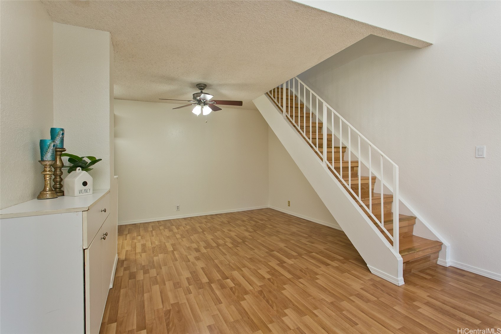 239 Mananai Place 54s Property Photo 4