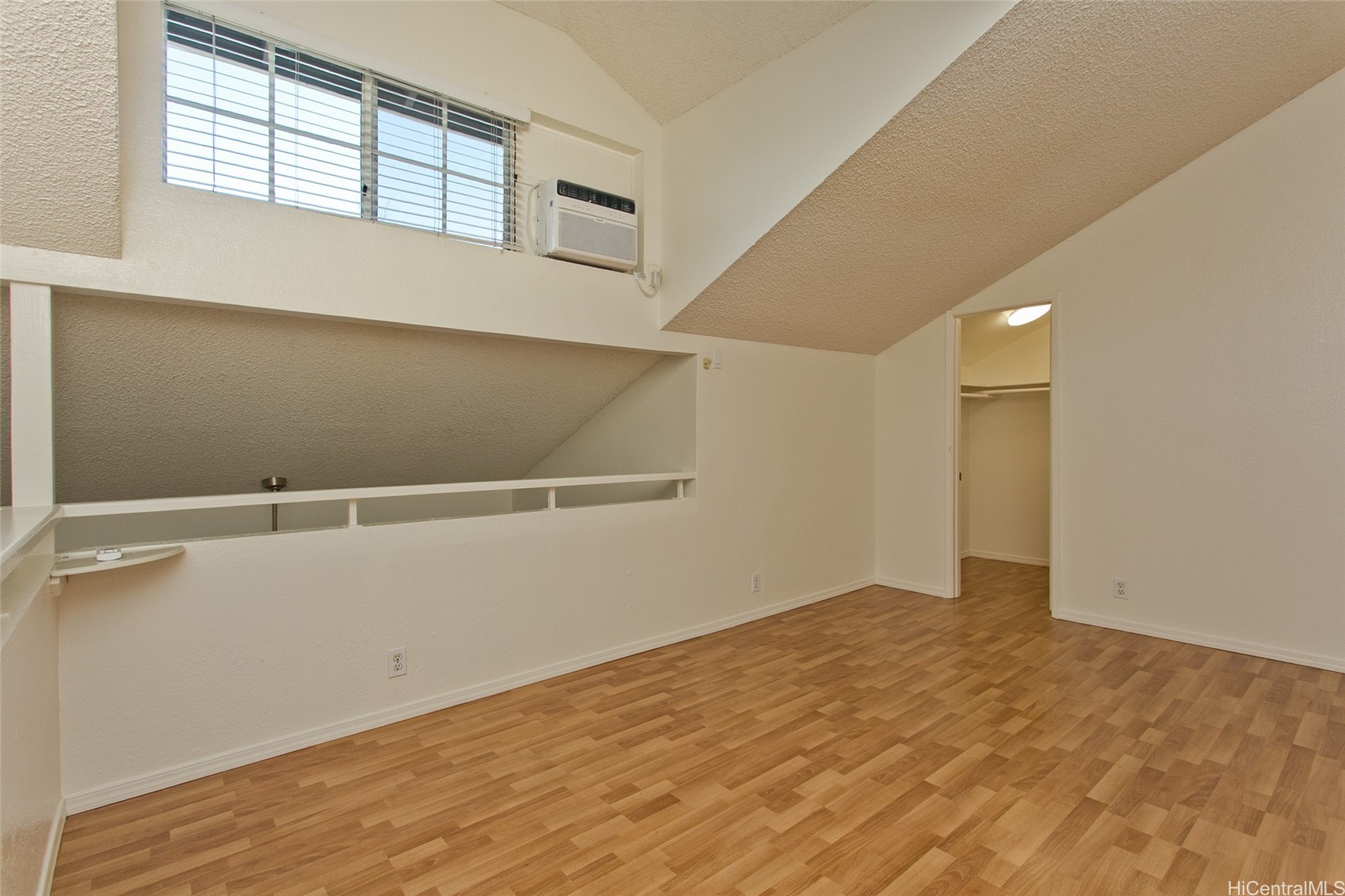 239 Mananai Place 54s Property Photo 12