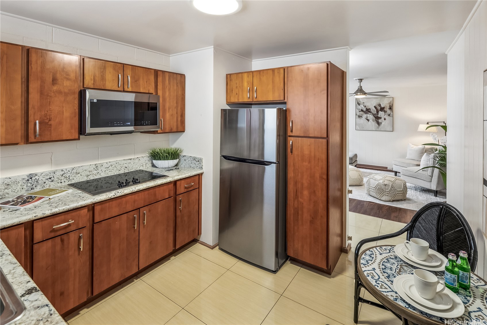 1329 Kaihee Street B Property Photo 4
