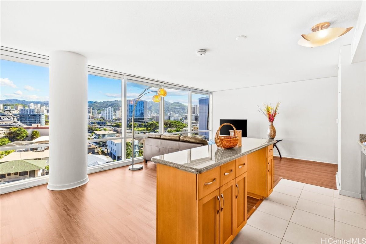 1296 Kapiolani Boulevard Ii701 Property Photo 3