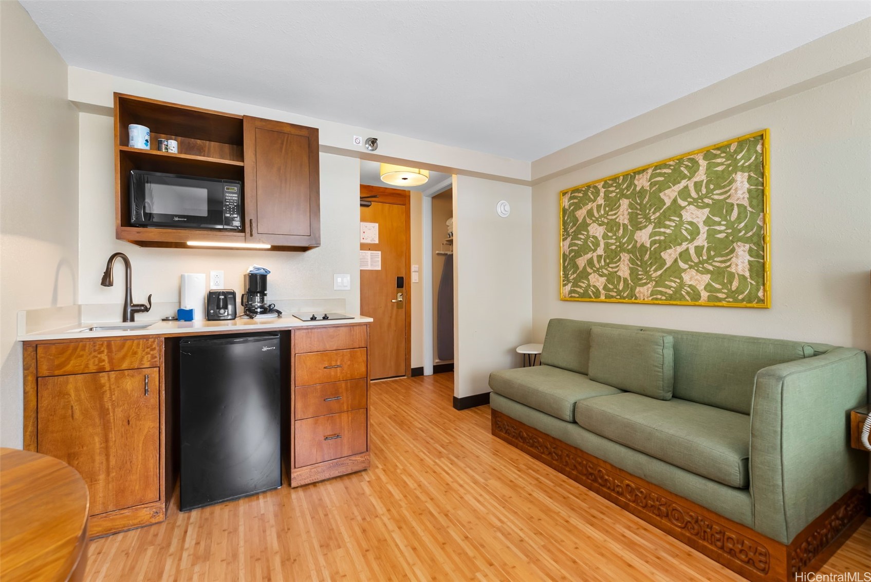 2425 Kuhio Avenue 703 Property Photo 10