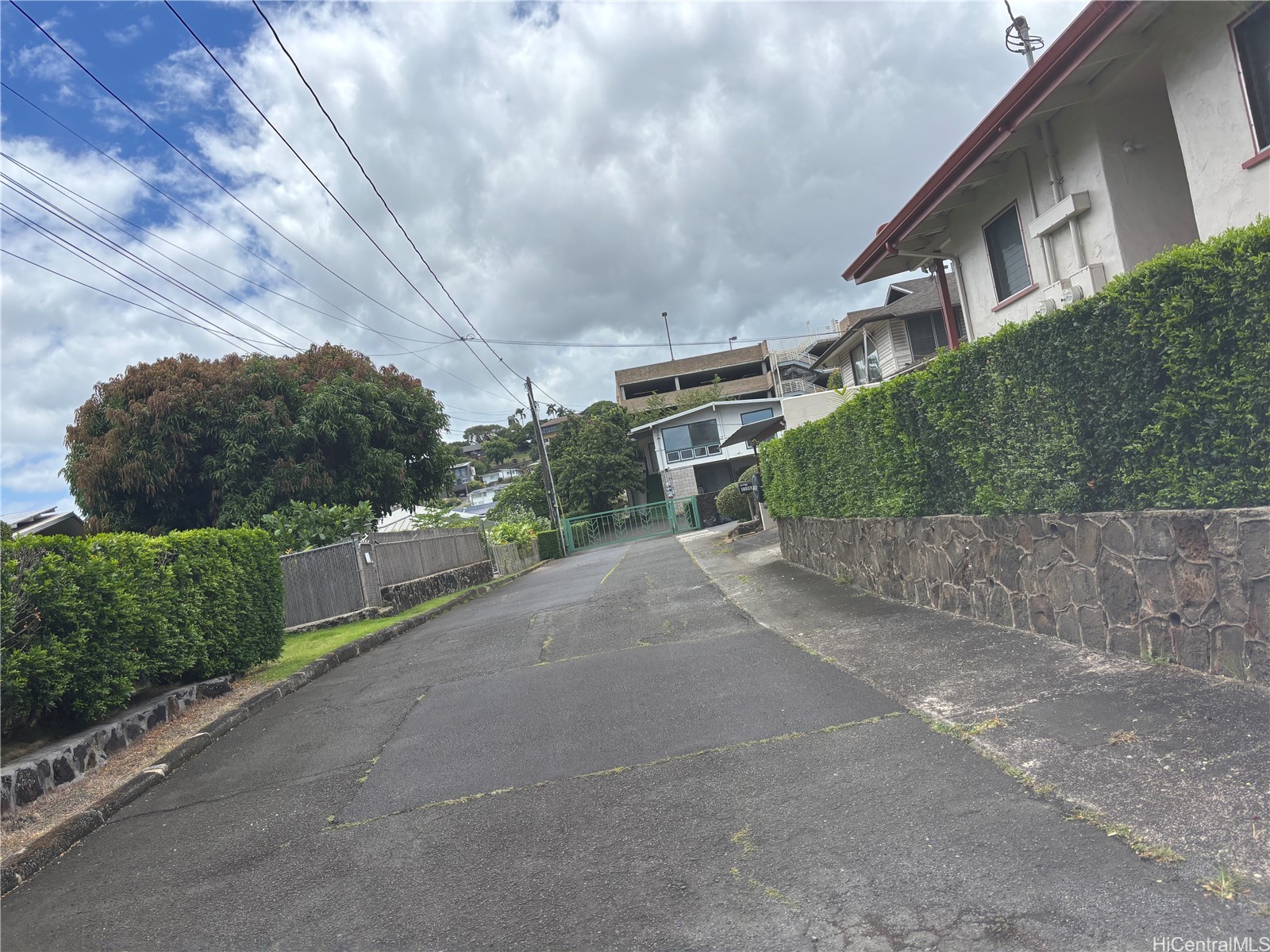 2208 Liliha Street B Property Photo 5
