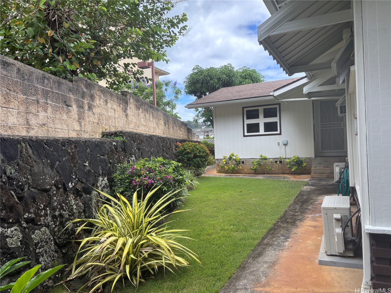 2208 Liliha Street B Property Photo 15