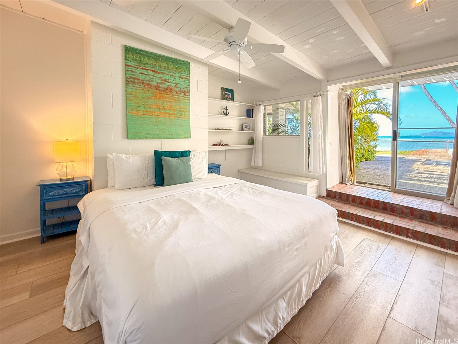 431/433 Portlock Road Property Photo 14