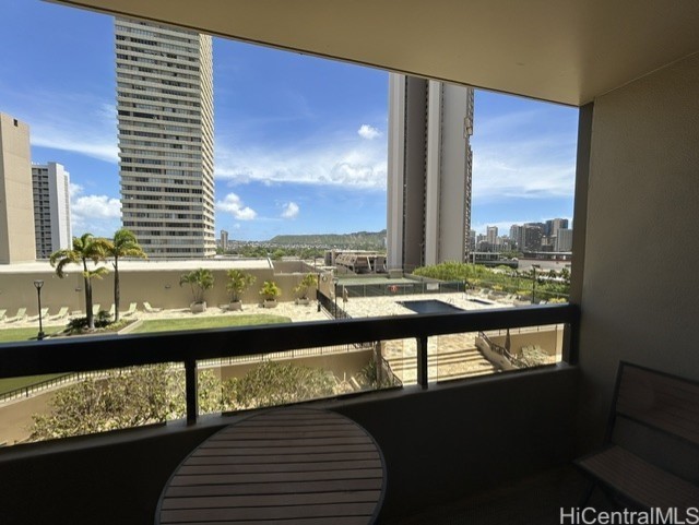 2499 Kapiolani Boulevard 705 Property Photo 4