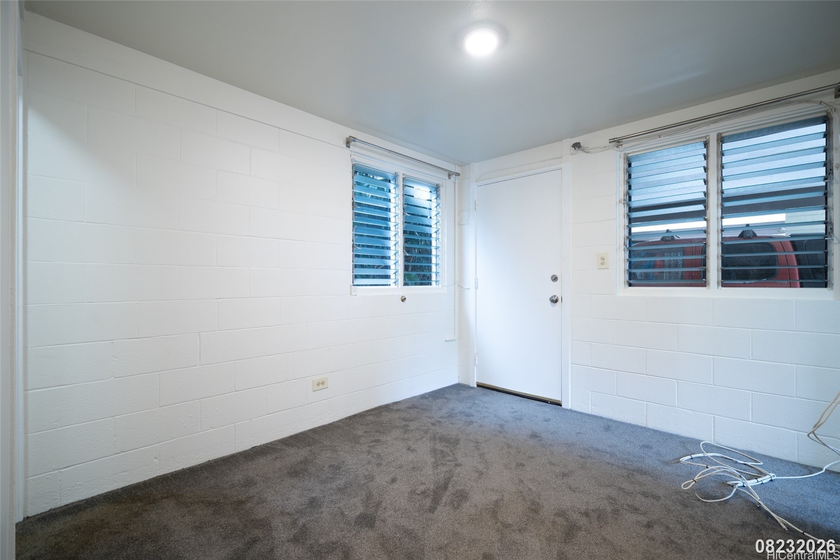 1835 Akone Place B Property Photo 5
