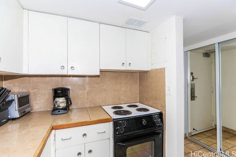 1777 Ala Moana Boulevard 1113 Property Photo 3