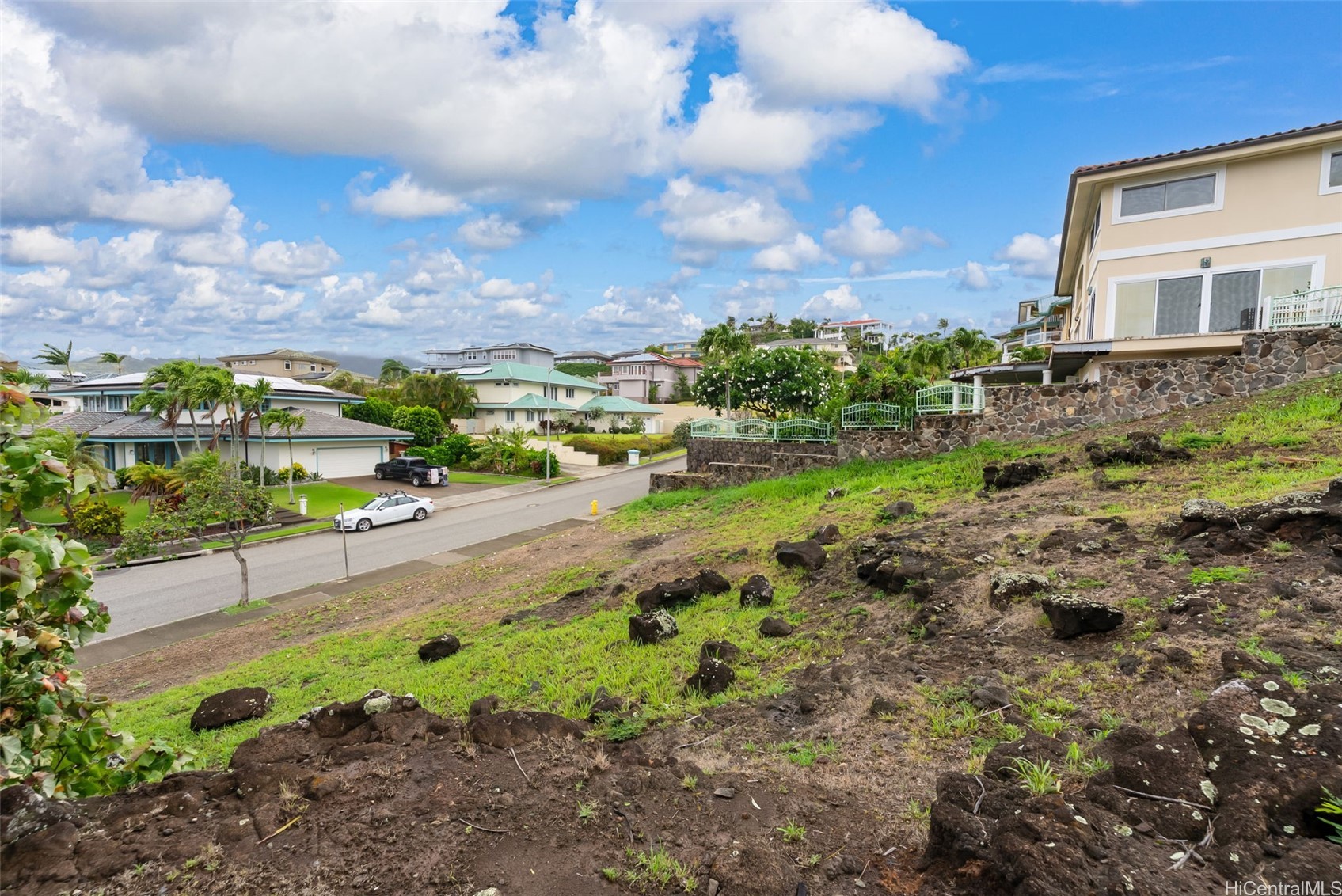 1022 Hanohano Way Property Photo 8