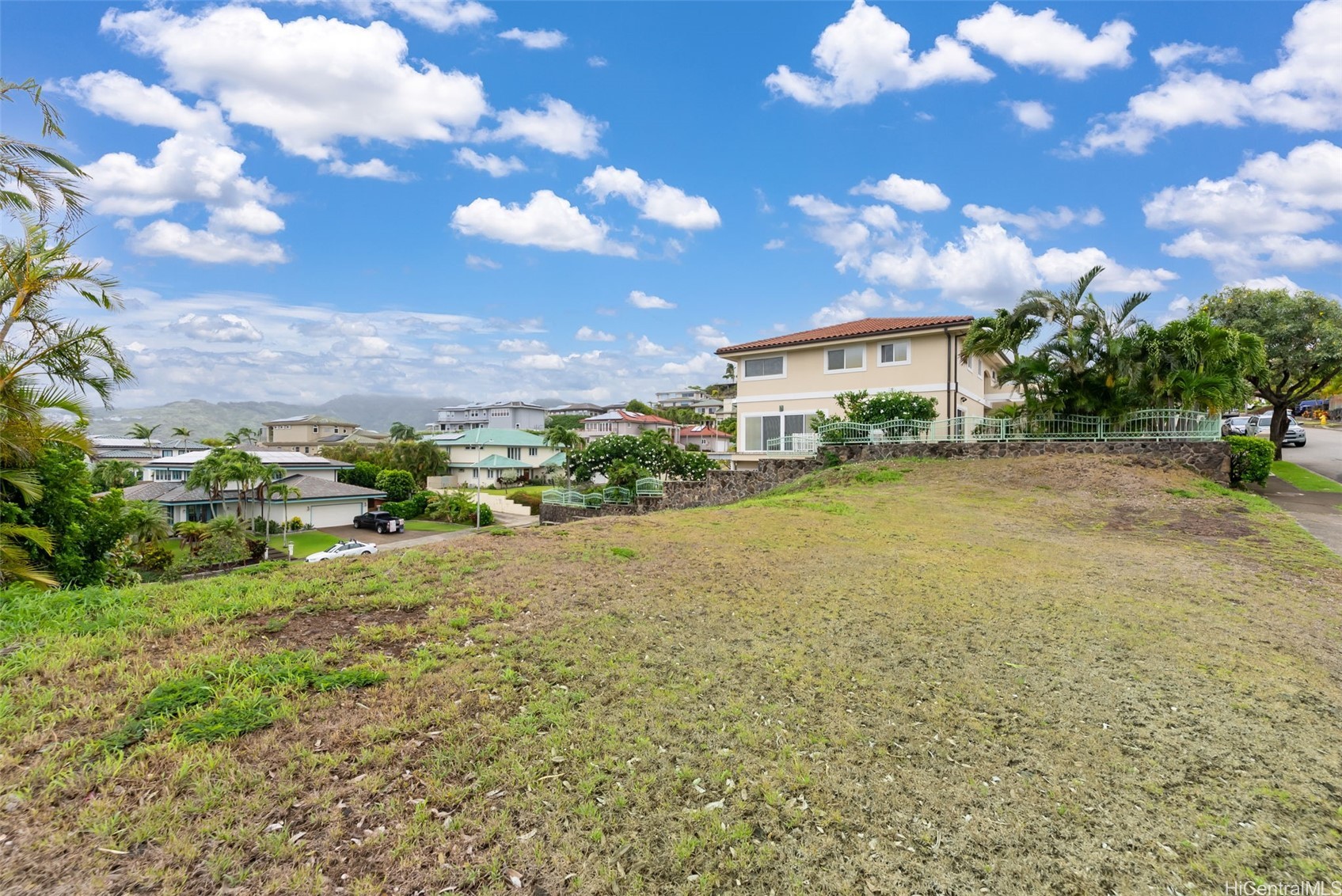 1022 Hanohano Way Property Photo 9