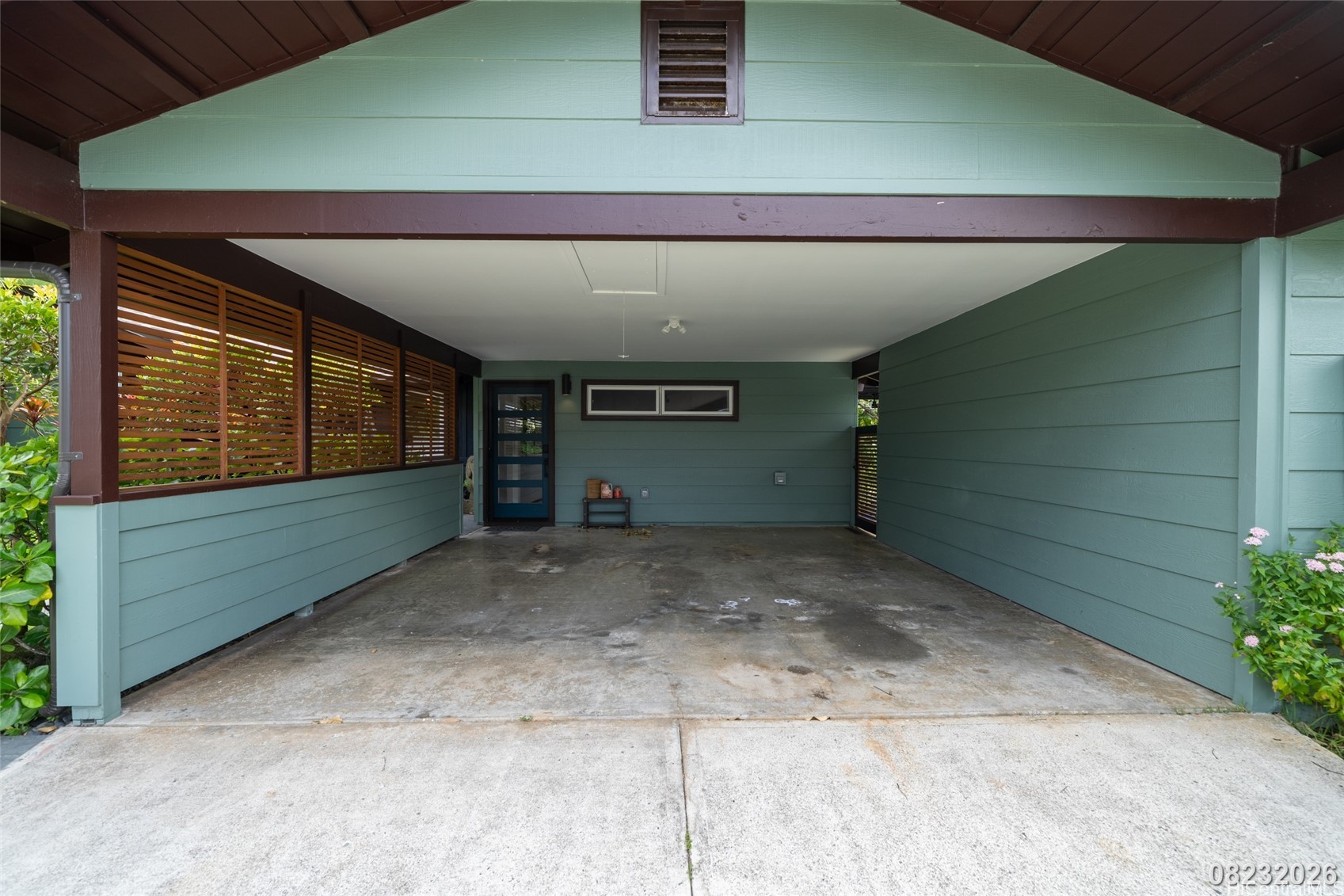 427 Akoakoa Place Property Photo 4