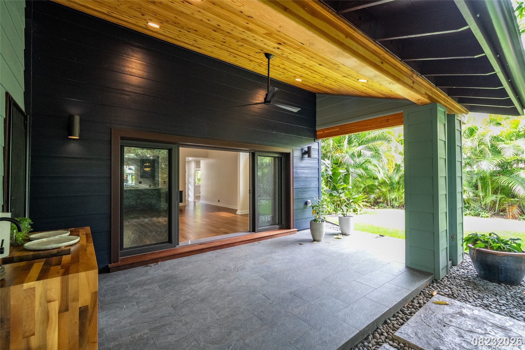 427 Akoakoa Place Property Photo 10