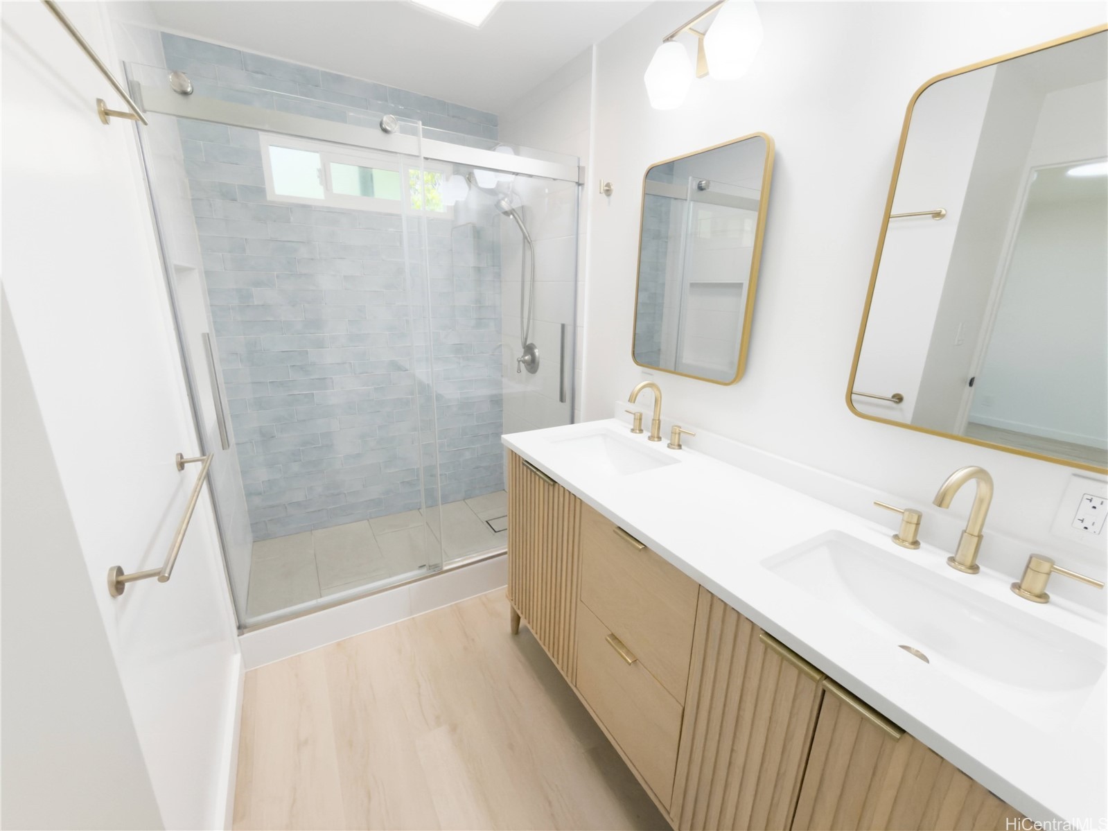 809 Ailuna Street Property Photo 7
