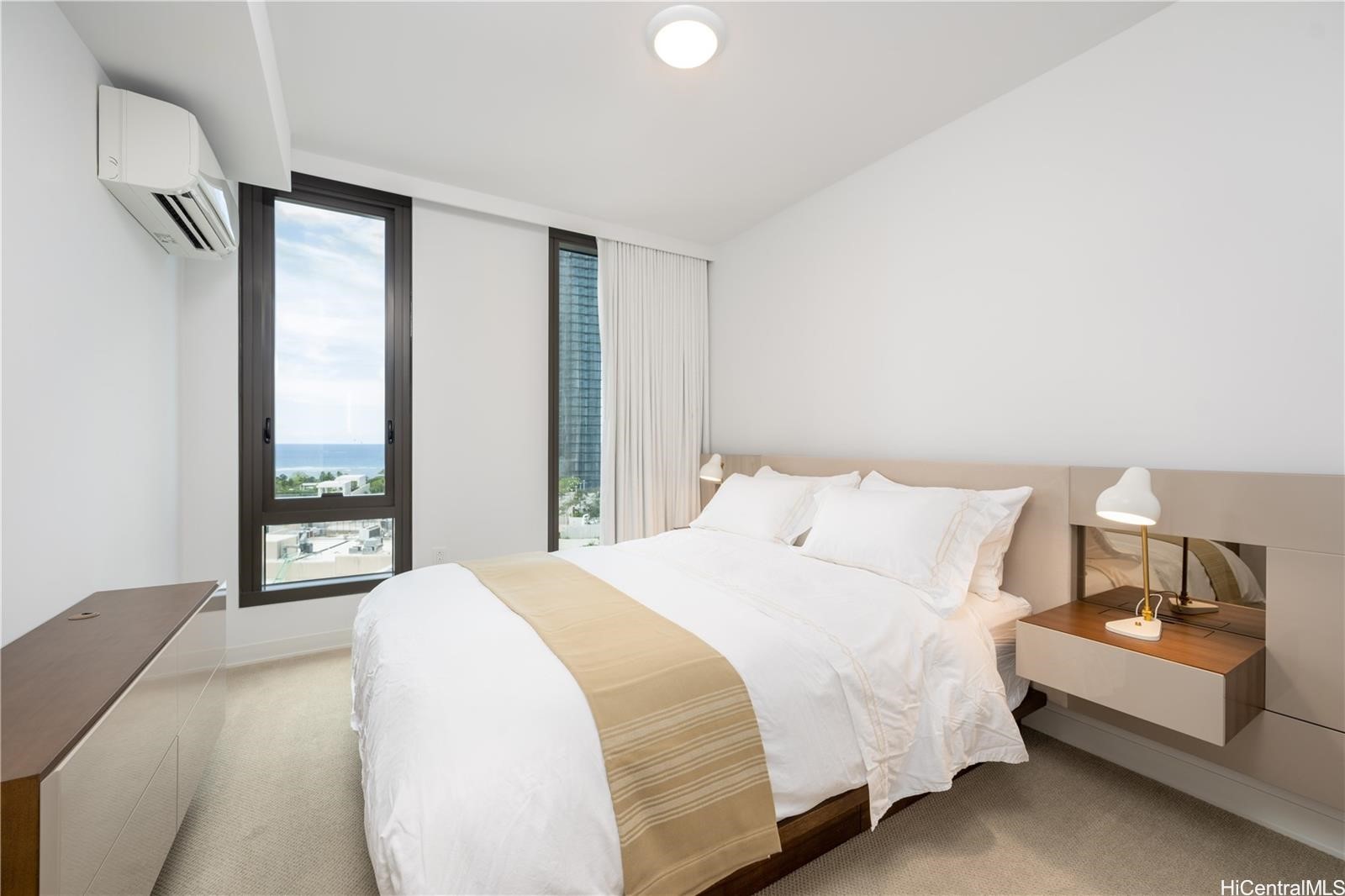 987 Queen Street 1202 Property Photo 8