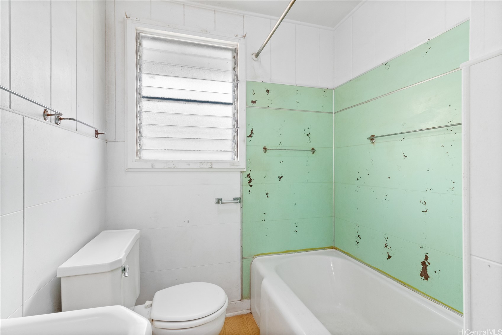 3317 Esther Street Property Photo 10