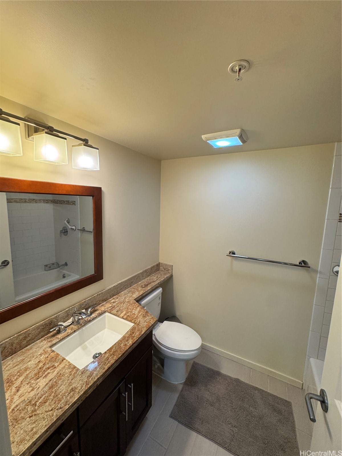 1820 Kaioo Drive A403 Property Photo 12