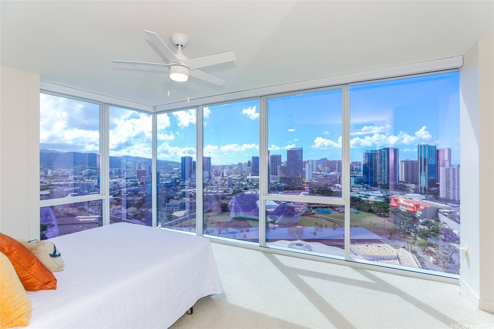 202616427 Property Photo 4