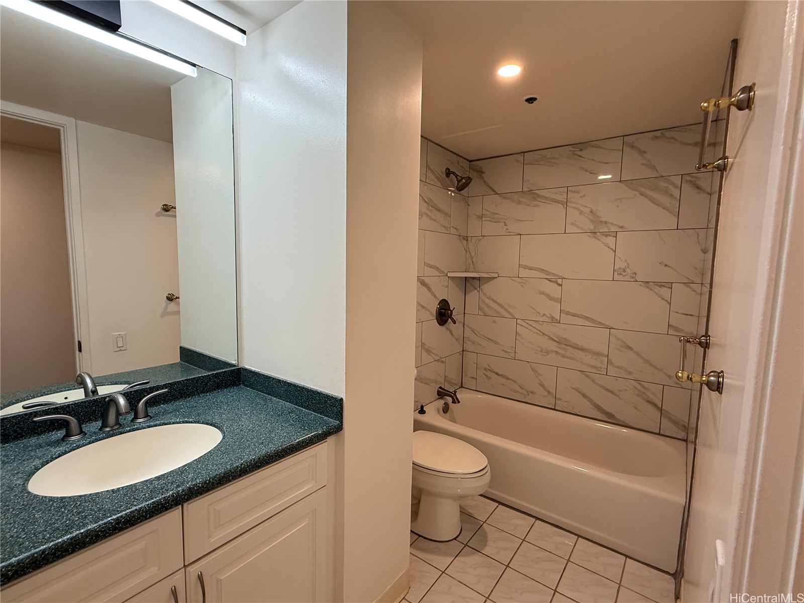 930 Kaheka Street 203 Property Photo 9
