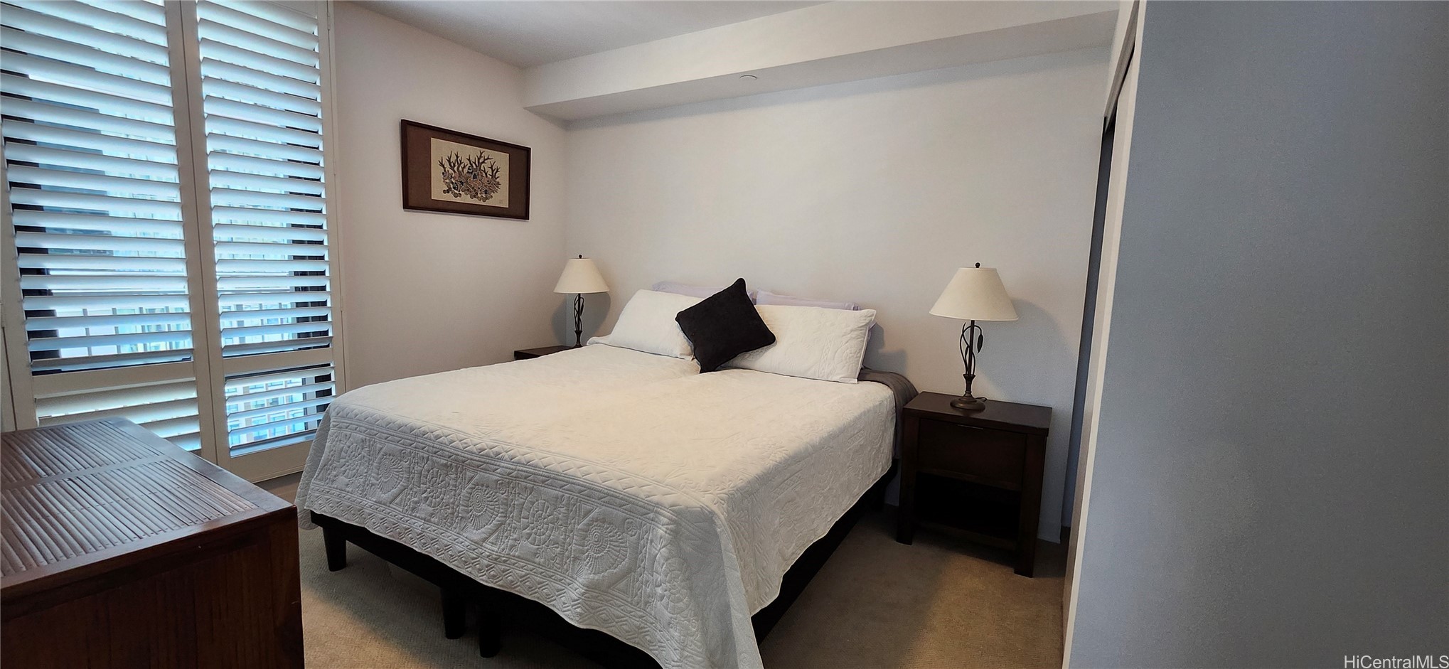 987 Queen Street 1614 Property Photo 9